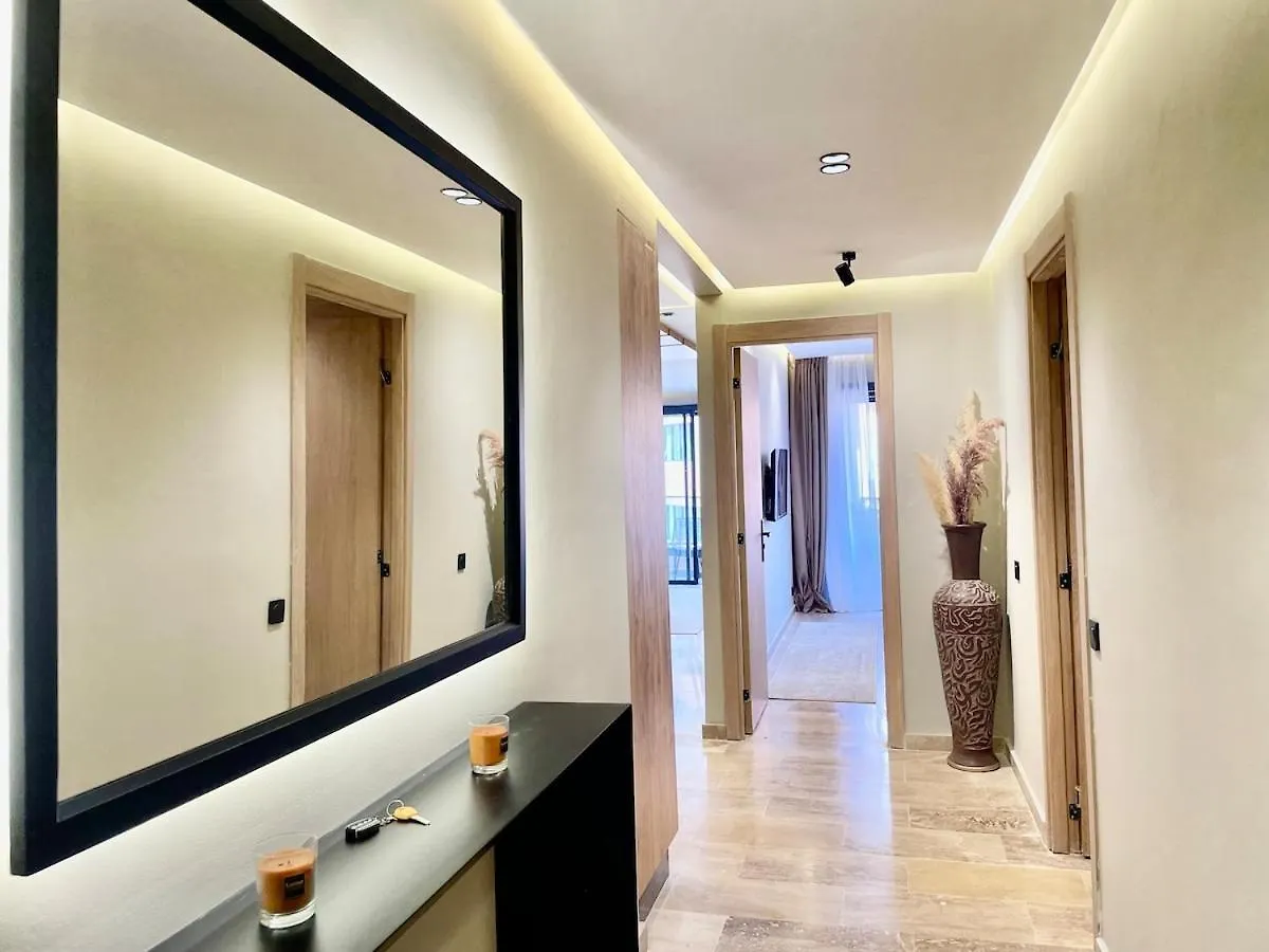 Luxurious 2Br - Steps From Carre Eden - 84Inch Tv Appartement Marrakesh Marokko
