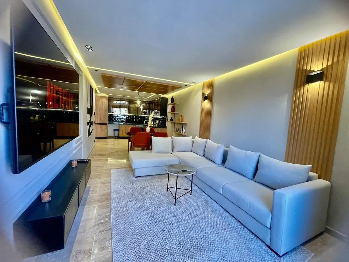 Luxurious 2Br - Steps From Carre Eden - 84Inch Tv Appartement Marrakesh Marokko